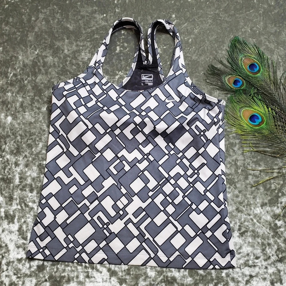 Nike Gray Geometric Print Athletic Tank - Picture 1 of 7
